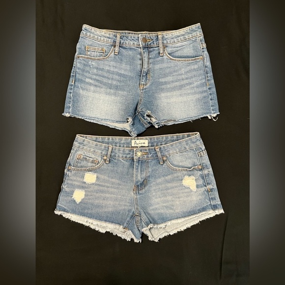 Daisy Dukes Style Jean Shorts. - Picture 1 of 5